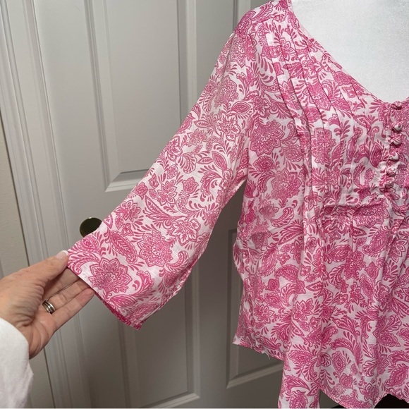 NWOT Counterparts Pink and White Paisley Floral V-Neck 3/4 Sleeve Top Blouse M - Picture 3 of 16